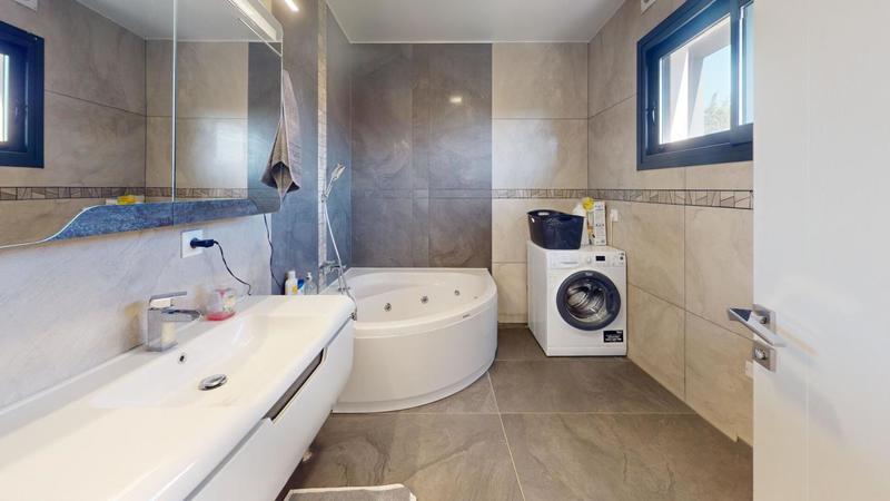 Maison - 137 m² - 5 pièces