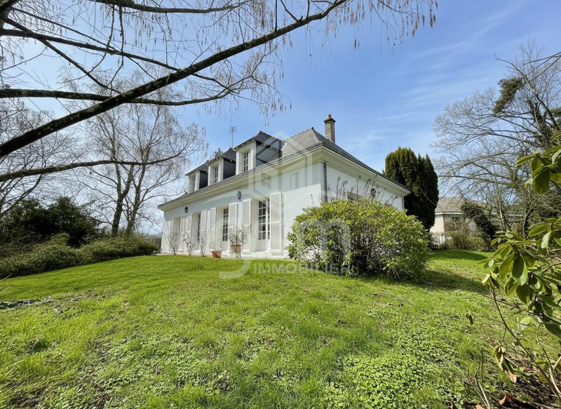 Maison - 165 m² - 7 pièces