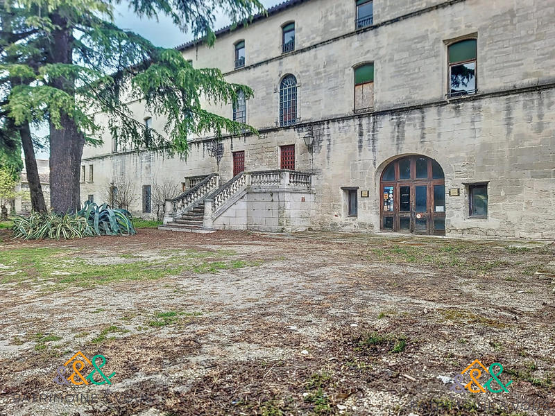 Fonds de commerce - 3 104 m²