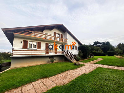 Maison - 156 m² - 6 pièces