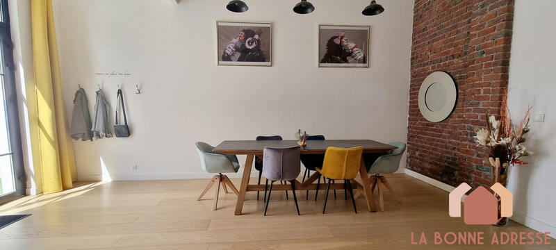 Loft - 205 m² - 5 pièces