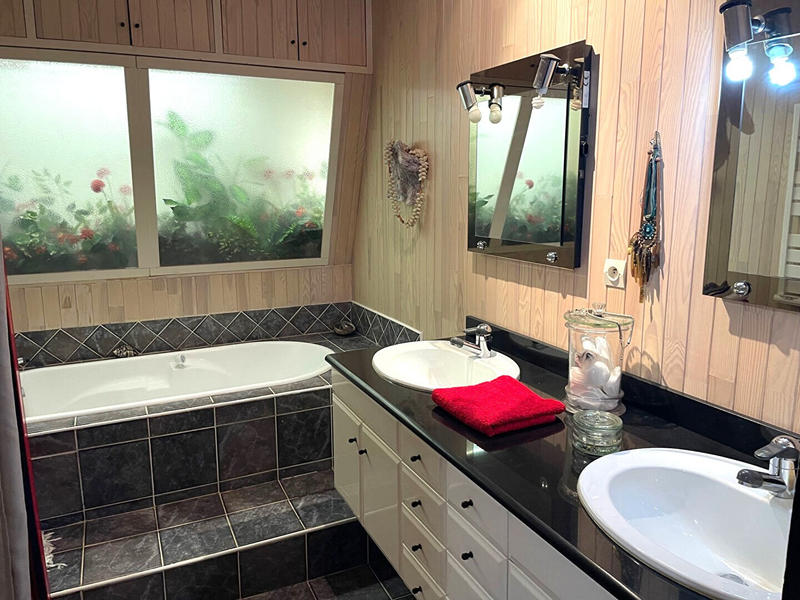 Appartement - 102 m² - 3 pièces