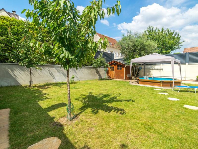 Maison - 200 m² - 7 pièces