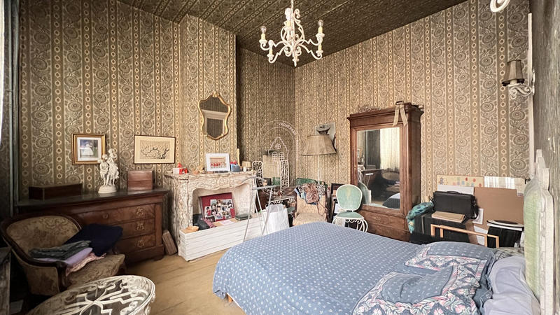 Maison - 218 m² - 8 pièces