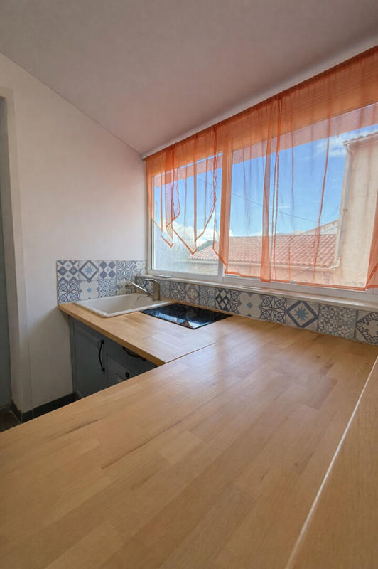 Maison - 211 m² - 8 pièces