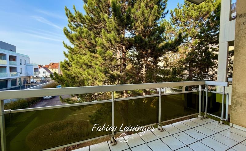 Appartement - 98 m² - 5 pièces