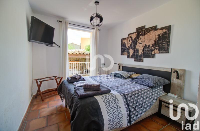 Maison - 238 m² - 10 pièces