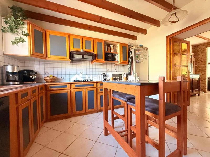 Maison - 104 m² - 6 pièces