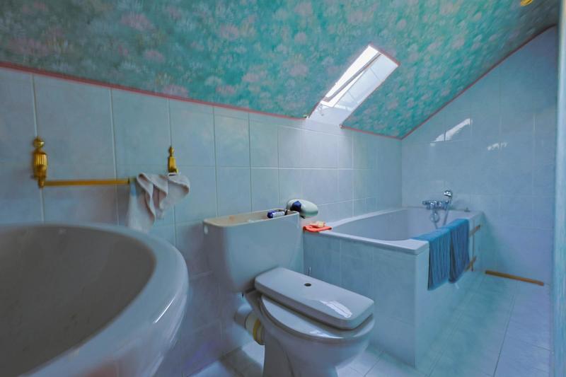 Maison - 92 m² - 5 pièces