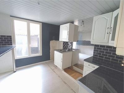 Maison traditionnelle - 71 m² - 7 pièces