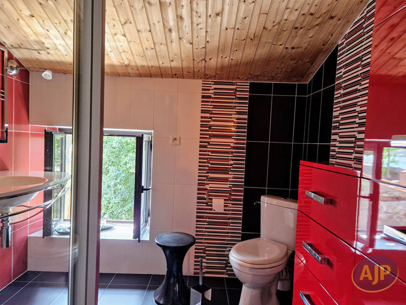 Maison - 182 m² - 6 pièces