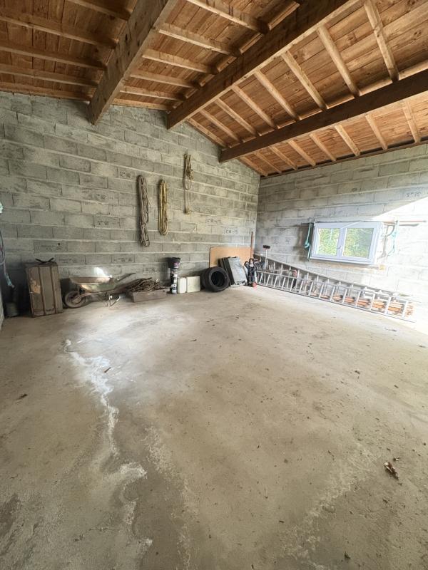 Maison - 213 m² - 5 pièces