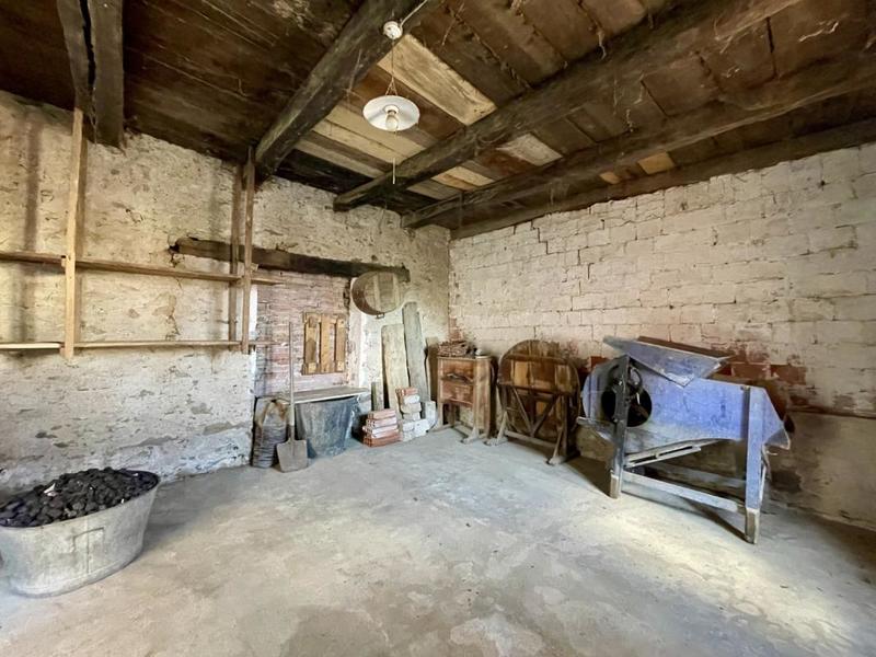 Maison - 220 m² - 7 pièces