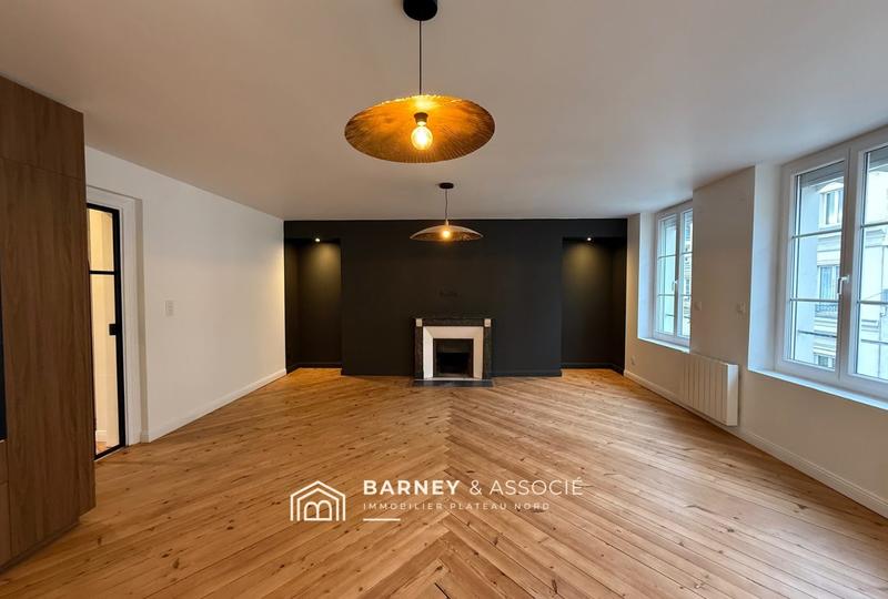 Appartement - 96 m² - 5 pièces