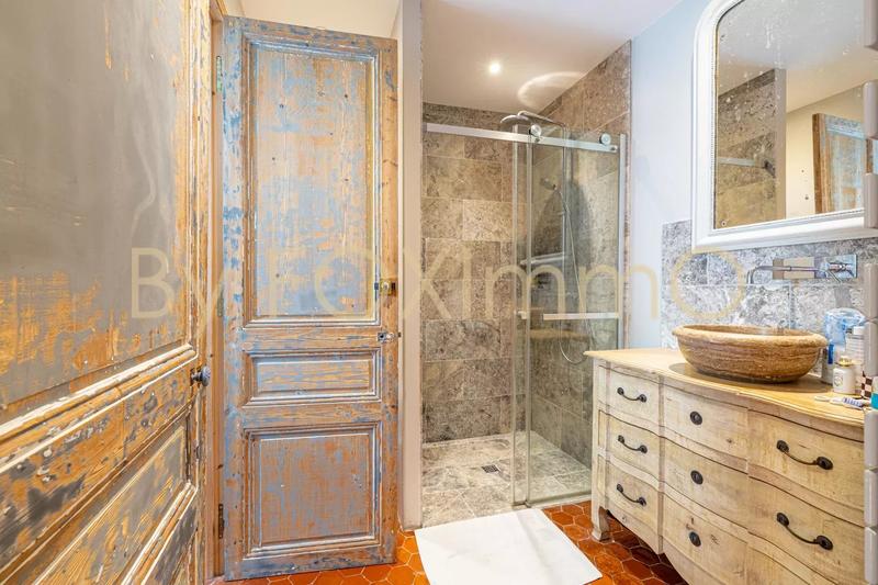 Maison de ville - 230 m² - 9 pièces