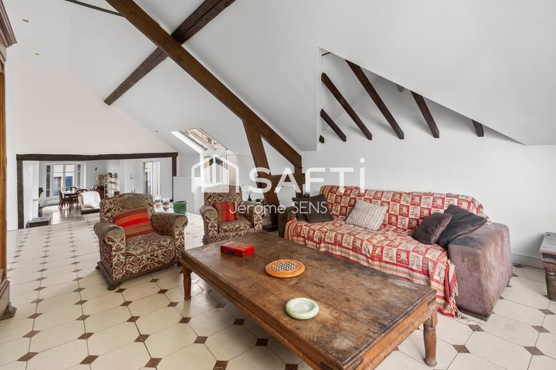 Villa - 237 m² - 9 pièces