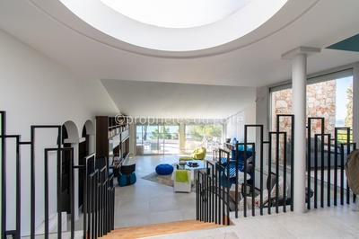 Maison - 210 m² - 5 pièces