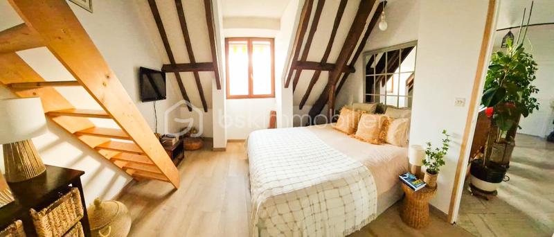 Maison traditionnelle - 170 m² - 5 pièces