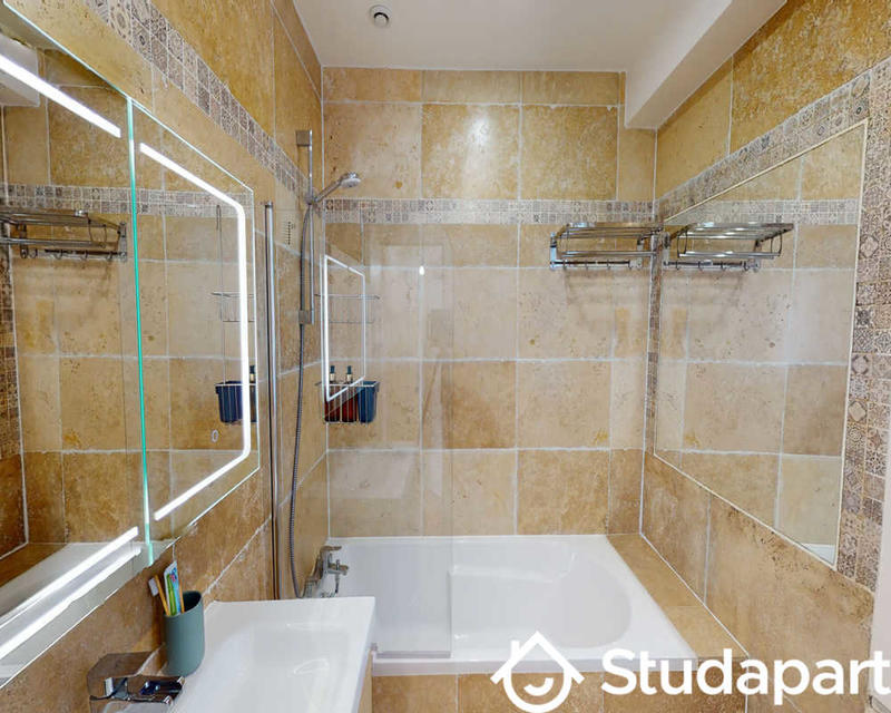 Chambre - 110 m² - 1 pièce