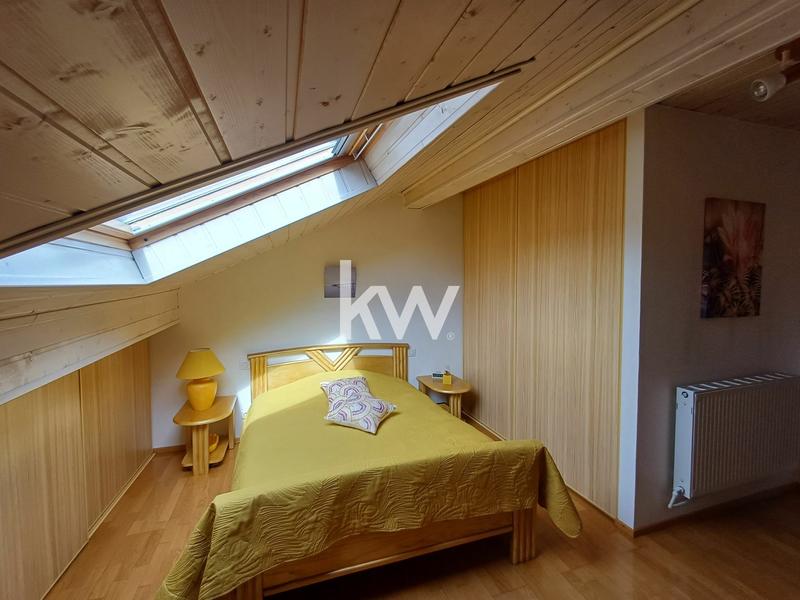 Maison - 339 m² - 15 pièces