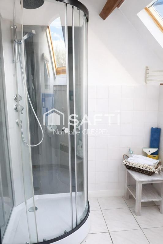 Propriété - 180 m² - 11 pièces