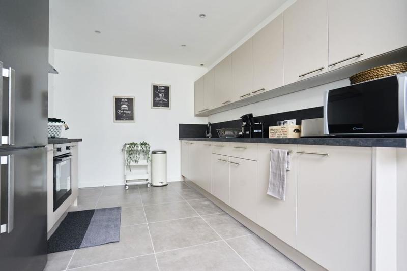 Maison - 137 m² - 8 pièces