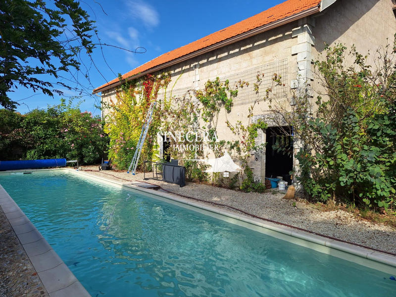 Maison - 170 m² - 7 pièces