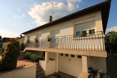 Maison - 94 m² - 4 pièces