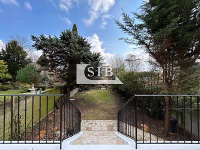 Maison - 160 m² - 7 pièces