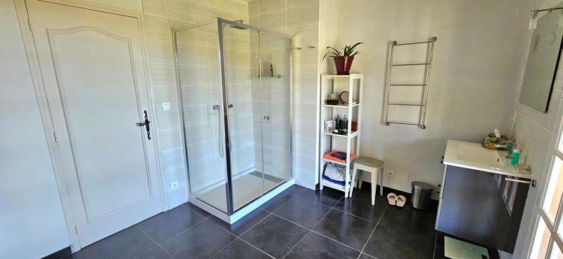 Maison - 242 m² - 7 pièces