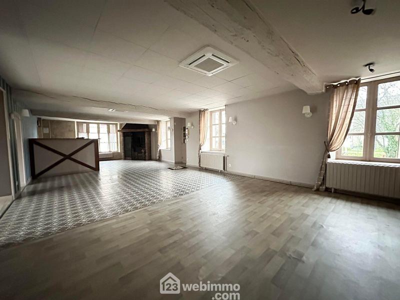 Maison - 205 m² - 7 pièces