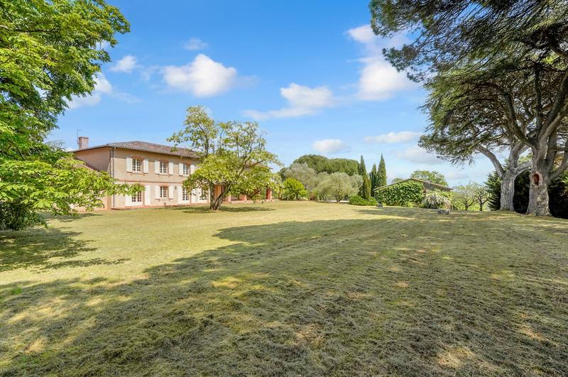 Ferme - 525 m² - 10 pièces