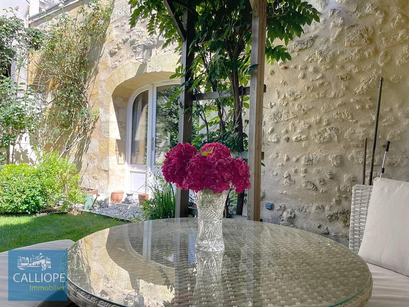 Maison - 230 m² - 7 pièces