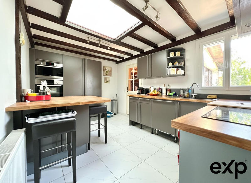 Maison - 101 m² - 5 pièces