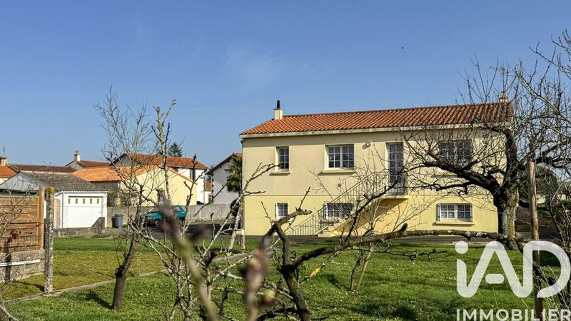 Maison - 96 m² - 4 pièces