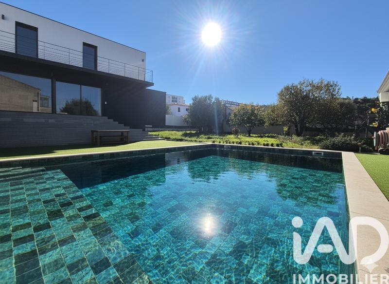 Maison de maîtres - 270 m² - 7 pièces