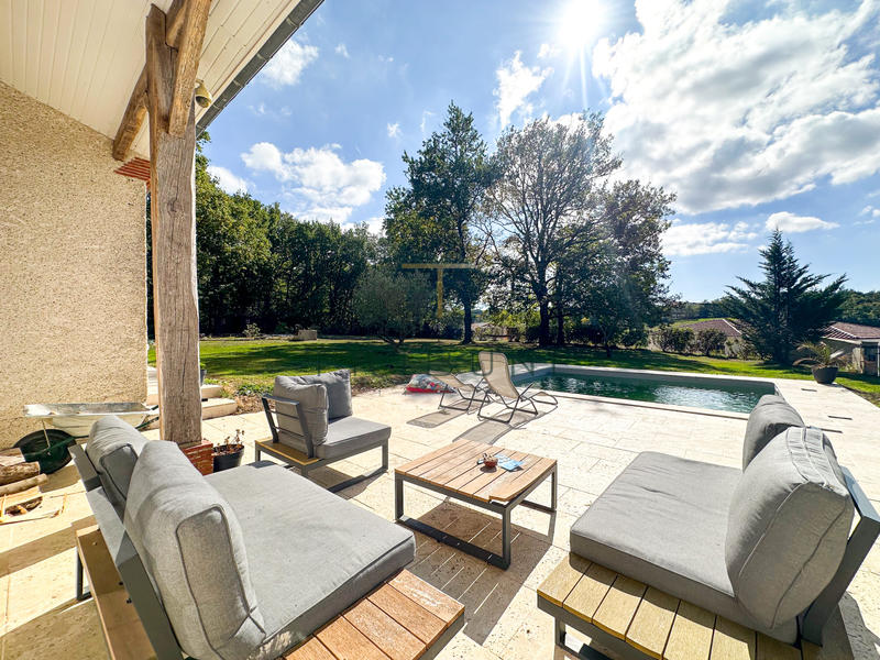 Maison - 160 m² - 6 pièces