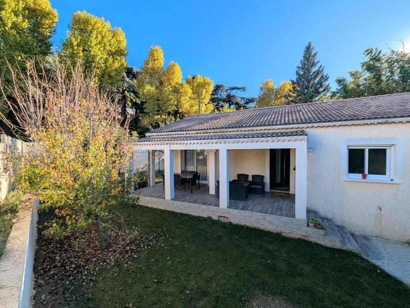 Villa - 140 m² - 5 pièces