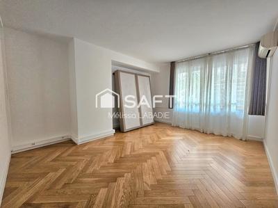 Bureau - 93 m² - 3 pièces