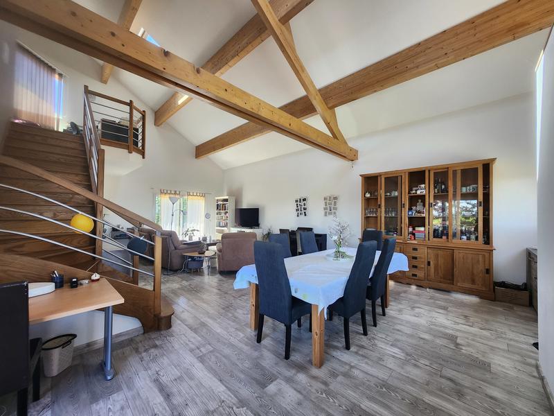 Maison - 170 m² - 7 pièces