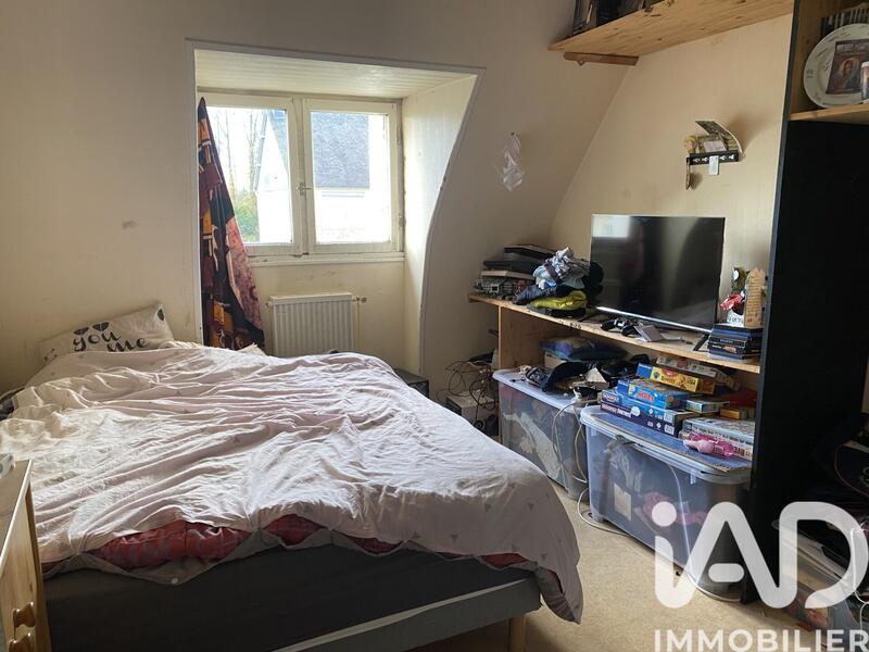 Maison - 90 m² - 5 pièces