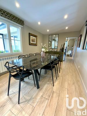 Maison - 182 m² - 7 pièces