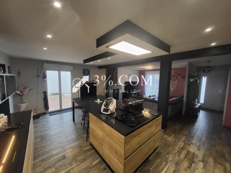 Maison - 230 m² - 10 pièces