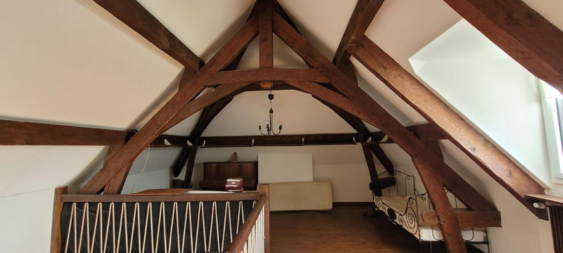 Maison - 210 m² - 10 pièces