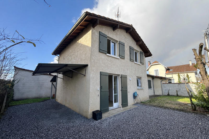 Maison - 80 m² - 4 pièces