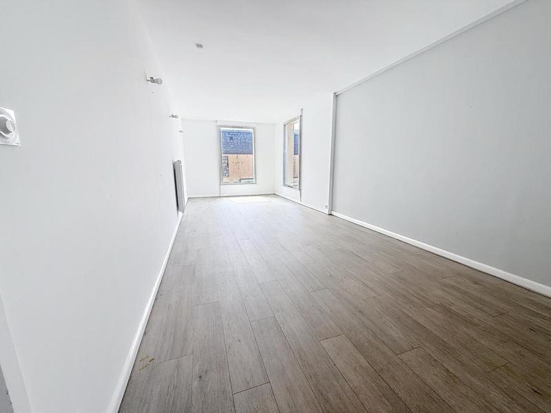 Local commercial - 47 m² - 2 pièces