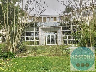 Loft - 366 m² - 6 pièces