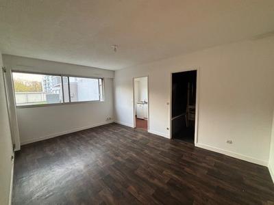 Studio - 24 m² - 1 pièce