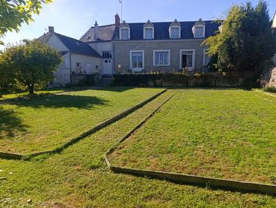 Maison - 151 m² - 8 pièces