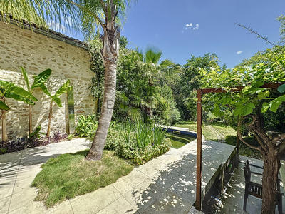 Maison - 164 m² - 5 pièces